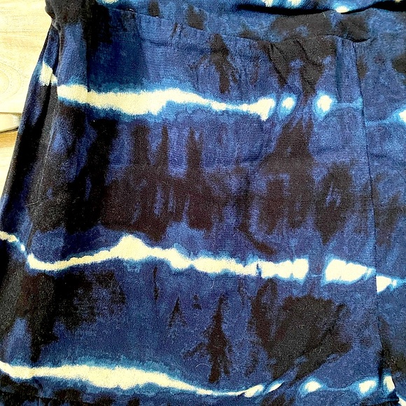 Tie dye striped shorts - Picture 2 of 5